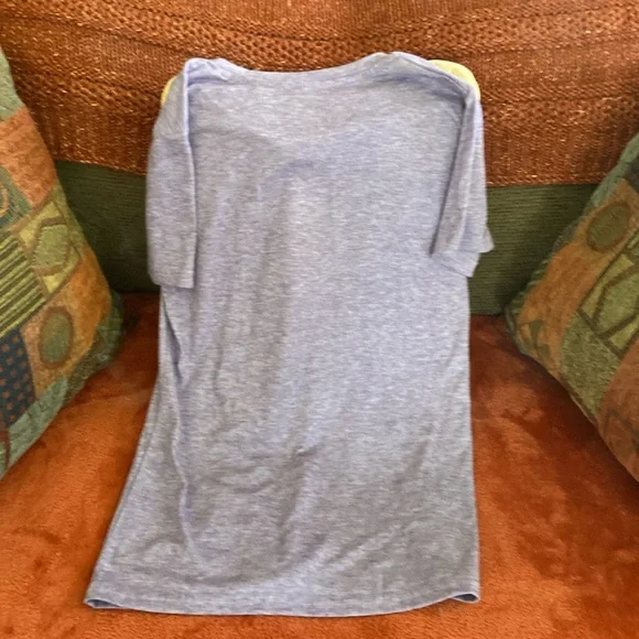 Cat Graphic T-shirt - Picture 3 of 5